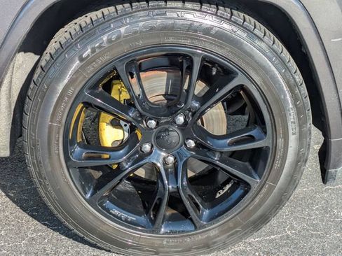 Certified 2017 Jeep Grand Cherokee Altitude RWD image 7