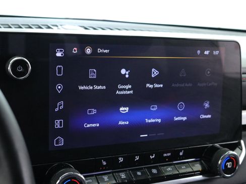 Used 2024 Chevrolet Colorado Z71 w/ Z71 Convenience Package 2 image 18