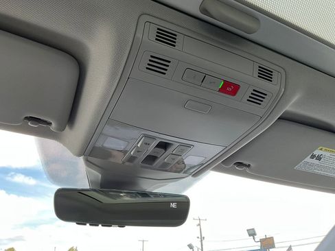 New 2025 Volkswagen Jetta SEL image 16