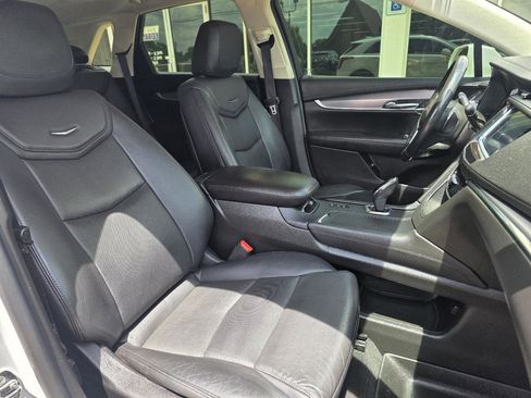 Used 2019 Cadillac XT5 Premium Luxury AWD/4WD image 21