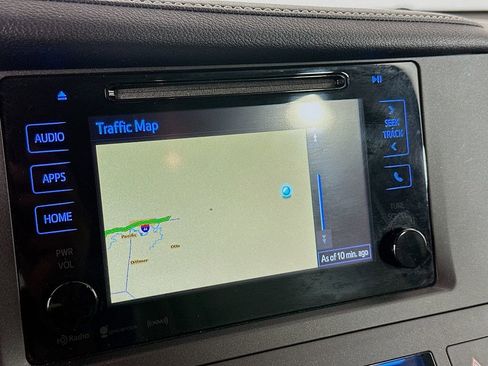 Used 2017 Toyota Sienna XLE image 13