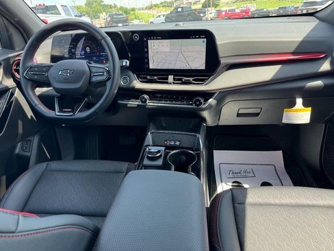 New 2026 Chevrolet Equinox RS FWD image 25