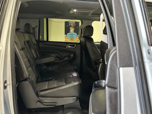 Used 2019 GMC Yukon XL Denali w/ Denali Ultimate Package AWD/4WD image 14