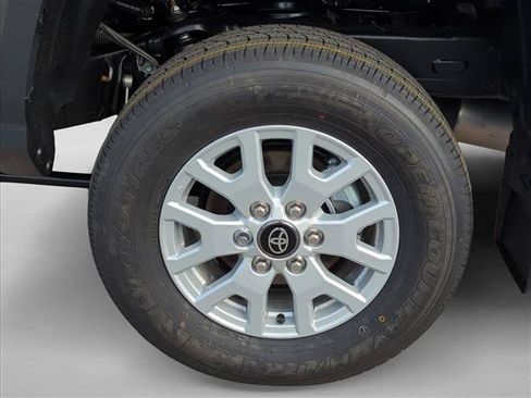 Certified 2026 Toyota Tacoma SR5 RWD image 9