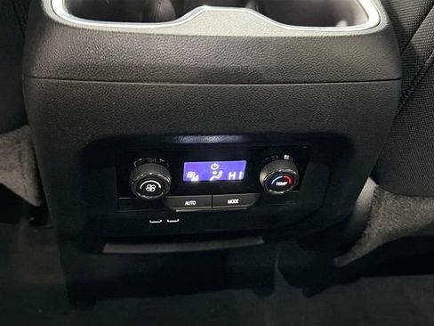 New 2026 Chevrolet Traverse LT image 25