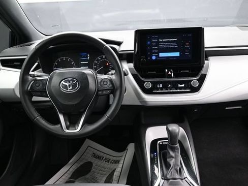 Used 2025 Toyota Corolla SE FWD image 10