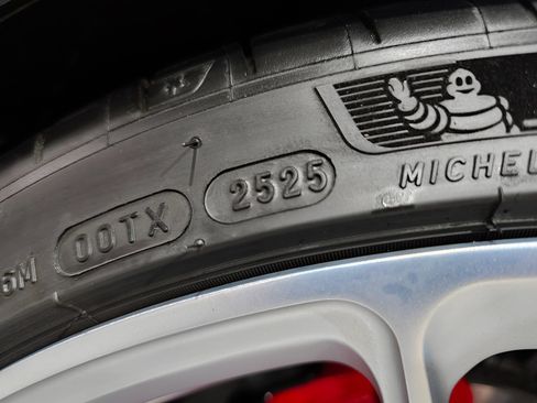 Used 2023 Lamborghini Huracan STO RWD image 59