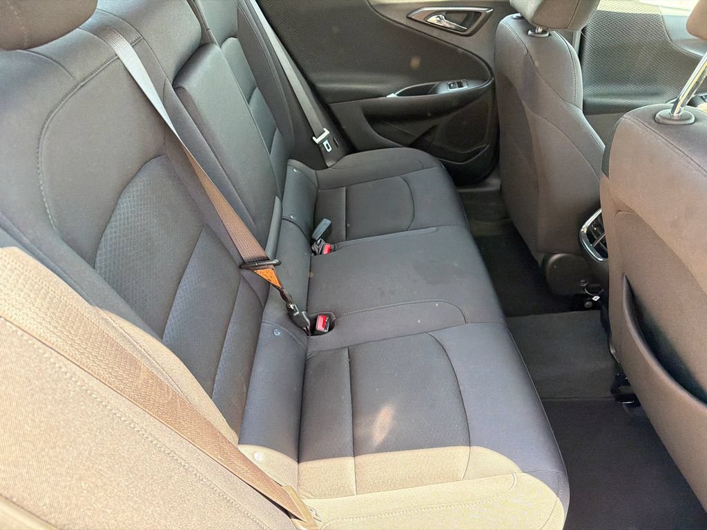 Used 2025 Chevrolet Malibu LT FWD image 14