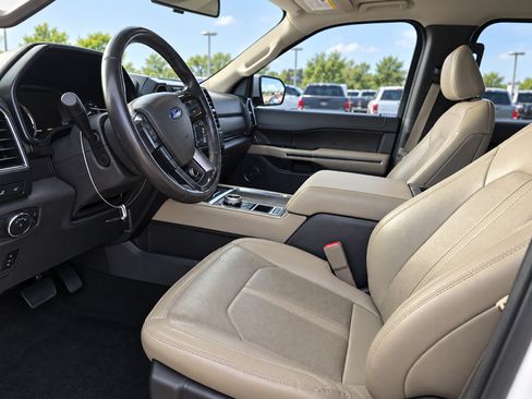 Used 2021 Ford Expedition Max Limited RWD image 5