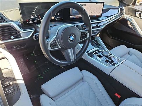 Used 2025 BMW X6 xDrive40i AWD/4WD image 10