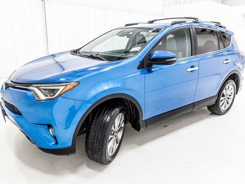 Used 2017 Toyota RAV4 Limited w/ Advanced Technology Package image 2