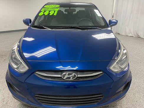 Used 2016 Hyundai Accent SE w/ Option Group 02 image 2