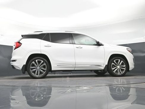 Used 2020 GMC Terrain Denali w/ LPO, Floor Liner Package AWD/4WD image 28