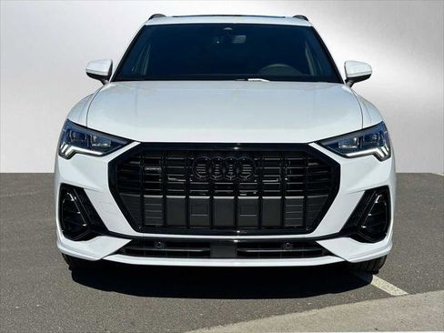 New 2025 Audi Q3 2.0T Premium image 8
