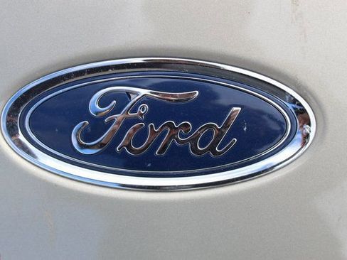 Used 2016 Ford Focus SE image 19