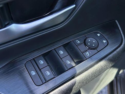 Used 2026 Nissan Kicks SV image 25