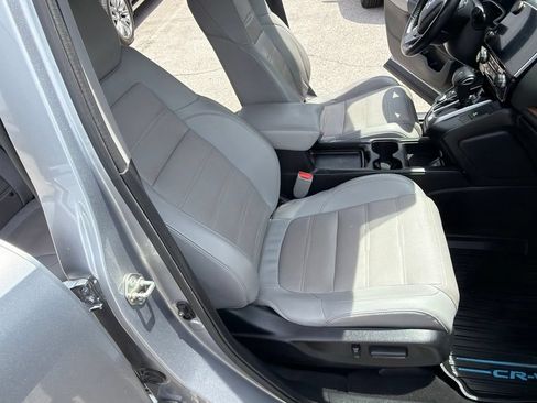 Used 2018 Honda CR-V Touring image 10