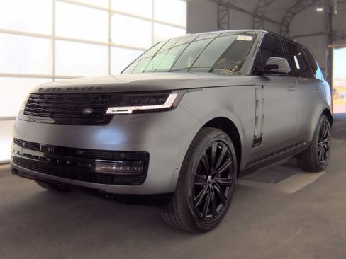 Used 2024 Land Rover Range Rover Autobiography AWD/4WD image 2