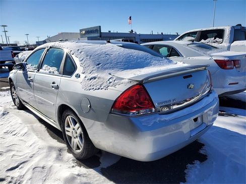 Used 2009 Chevrolet Impala LT w/ Luxury Edition Package image 4