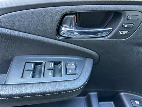 Used 2023 Honda Ridgeline RTL-E image 11