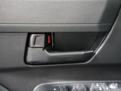 Certified 2024 Toyota Tacoma SR AWD/4WD image 31