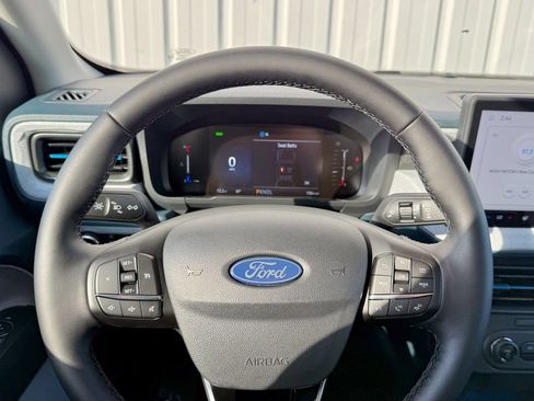New 2025 Ford Maverick XLT w/ XLT Luxury Package FWD image 23
