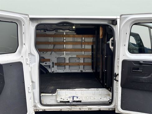 Used 2017 Ford Transit 250 130 Low Roof w/ Exterior Upgrade Package RWD image 14