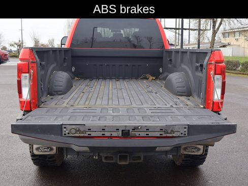 Used 2017 Ford F350 XLT w/ XLT Premium Package image 6