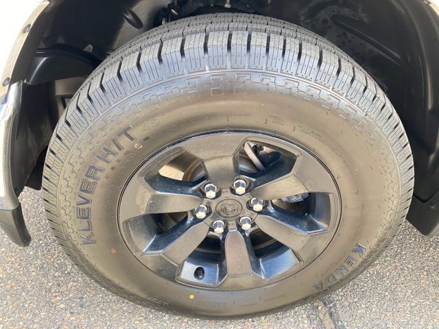 Used 2020 RAM 1500 Big Horn AWD/4WD image 25