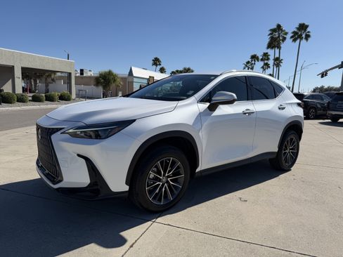 Used 2022 Lexus NX 250 FWD image 8
