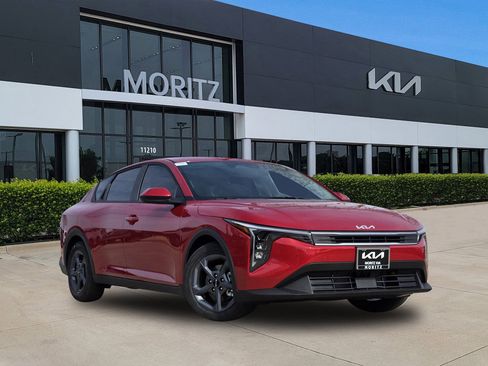 New 2026 Kia K4 LXS image 1