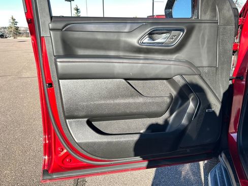 Used 2024 Chevrolet Tahoe RST w/ Sport Performance Package image 22