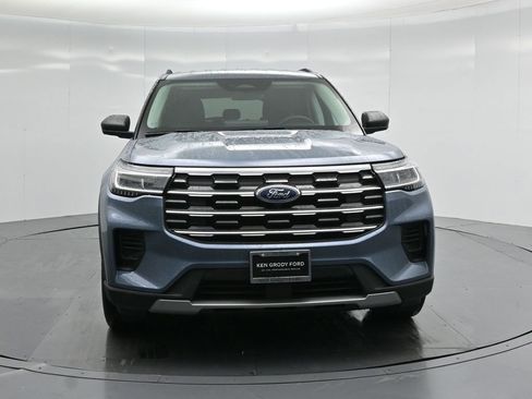 Used 2025 Ford Explorer Active image 51