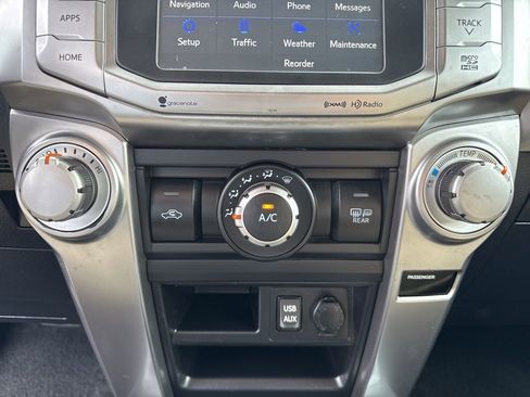 Used 2018 Toyota 4Runner SR5 Premium RWD image 41