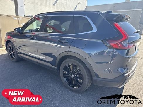 Used 2024 Honda CR-V Sport Touring image 8