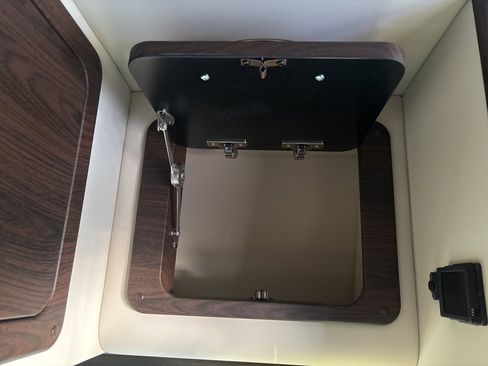 Used 2022 Mercedes-Benz Sprinter 144 Cargo image 55