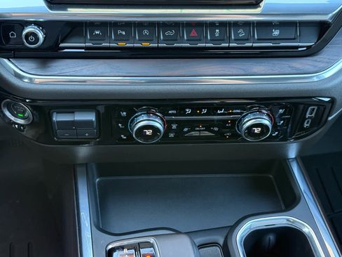 Used 2023 GMC Sierra 1500 SLT w/ SLT Premium Plus Package image 19