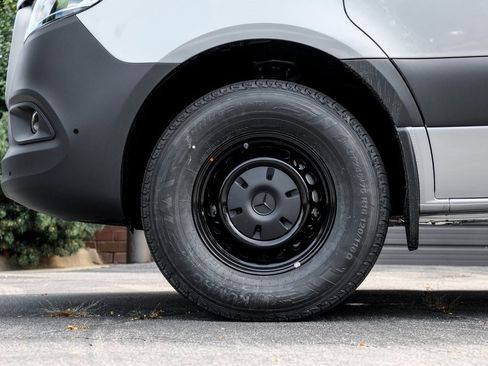 New 2025 Mercedes-Benz Sprinter 2500 image 4