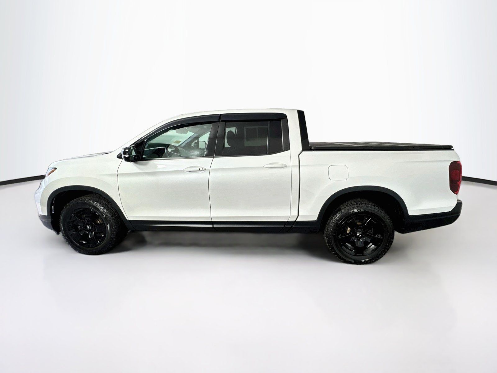 Used 2023 Honda Ridgeline Black Edition image 4
