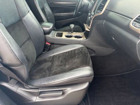 Used 2014 Jeep Grand Cherokee Altitude AWD/4WD image 20