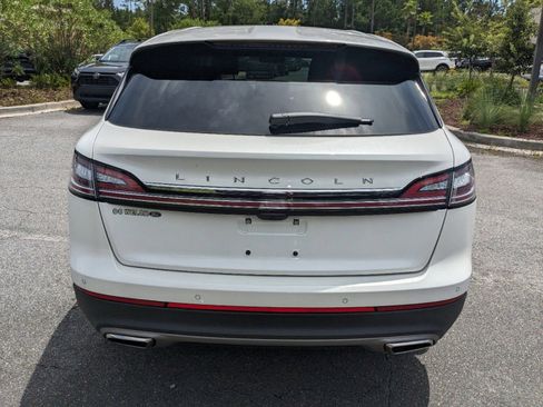 Certified 2023 Lincoln Nautilus Reserve w/ Equipment Group 202A image 6