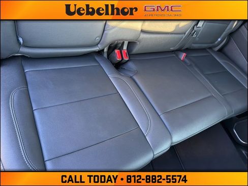 Used 2025 GMC Sierra 1500 SLT image 6