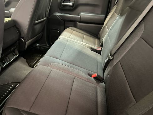 Used 2024 Chevrolet Silverado 1500 Custom Trail Boss w/ LPO, Dark Essentials Package image 5