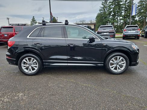 Used 2023 Audi Q3 2.0T Premium Plus w/ Premium Plus Package image 6