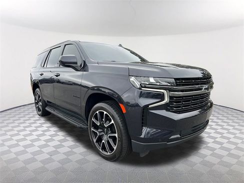 Used 2022 Chevrolet Tahoe RST image 3