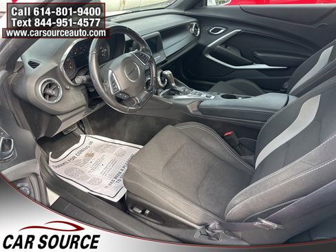 Used 2017 Chevrolet Camaro LT image 9