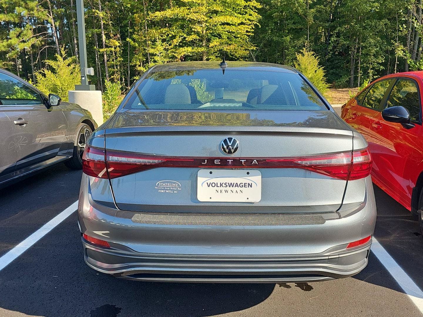 Used 2025 Volkswagen Jetta Sport FWD image 4