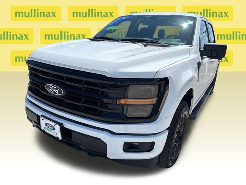Used 2024 Ford F150 XLT w/ XLT Black Appearance Package AWD/4WD image 10