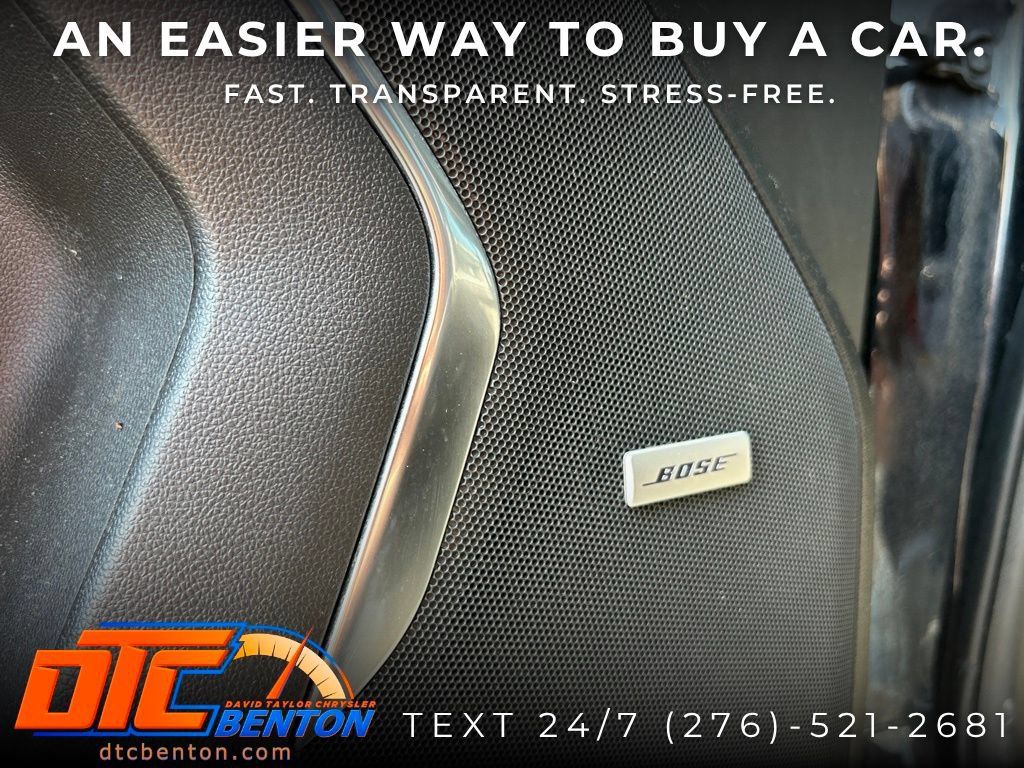 Used 2021 Chevrolet Suburban LT AWD/4WD image 11