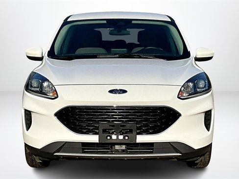 Used 2020 Ford Escape SE image 2